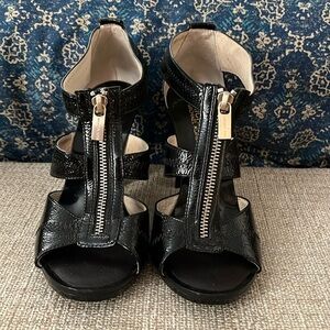 Michael Kors black woman’s sandals size 7, medium